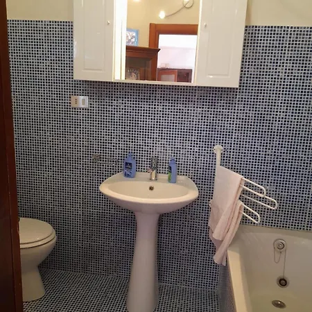 Silenzioso Vicino Stazione Universita Ospedali Διαμέρισμα *