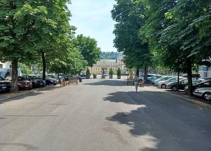 Silenzioso Vicino Stazione Ospedali * Torino
