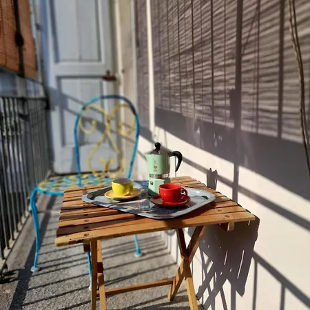 Silenzioso Vicino Stazione Universita Ospedali